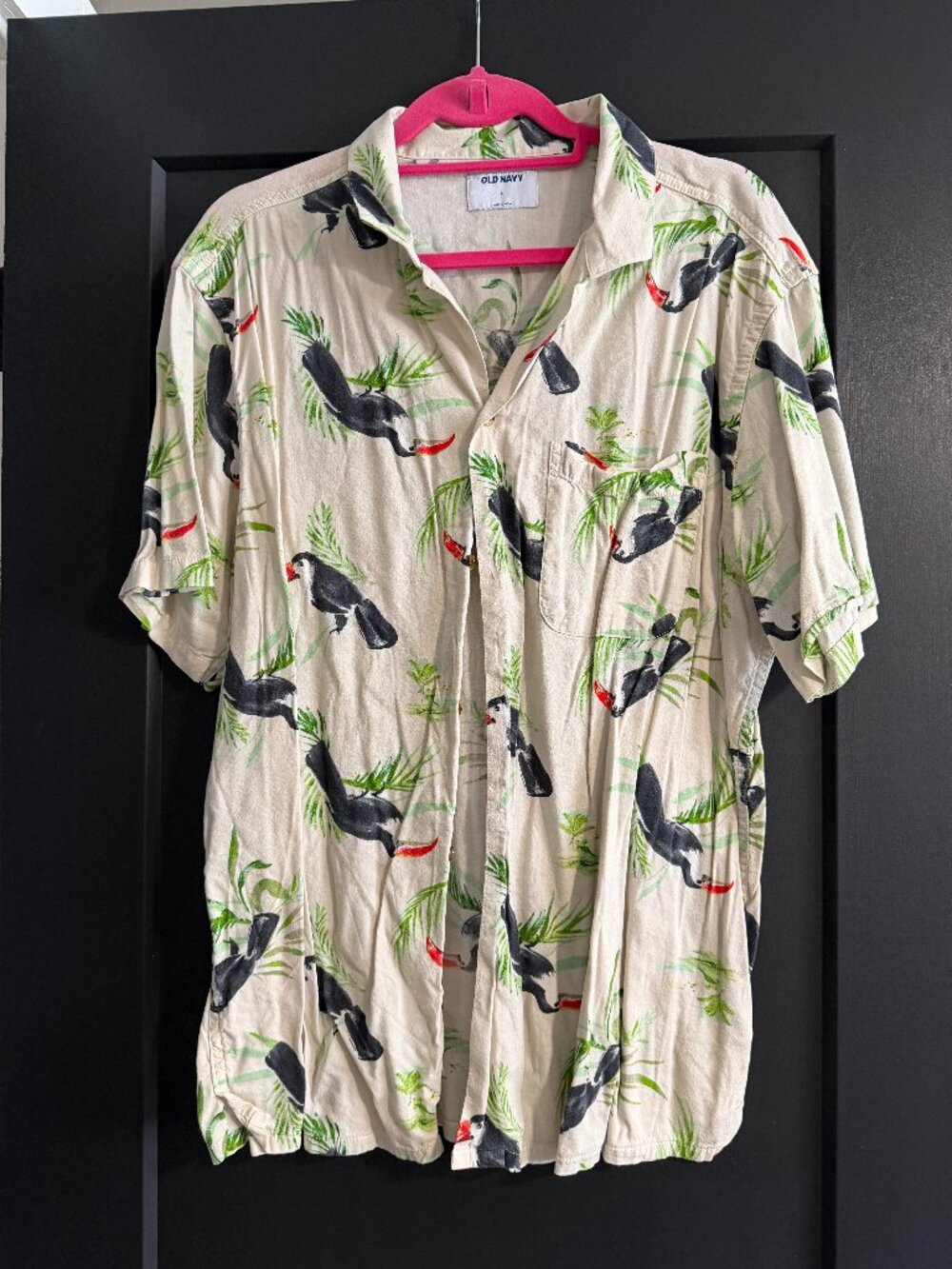 Old Navy White Toucan Button Down sz L